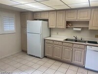 6731 Winkler Rd in Ft. Myers, FL - Building Photo - Building Photo