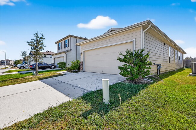 4707 Prairie Chase Dr in Houston, TX - Building Photo - Building Photo