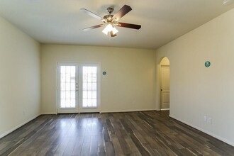 12019 Fairquarter Ln in Pinehurst, TX - Building Photo - Building Photo