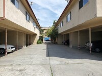 3164 Sequoia Dr in South Gate, CA - Foto de edificio - Building Photo