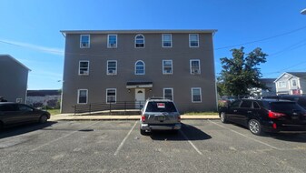 414 S 6th St in Newark, NJ - Building Photo