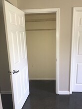 3124 Vermont Ave in Louisville, KY - Foto de edificio - Building Photo