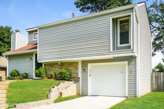 3207 Lafollette Ct in Louisville, KY - Building Photo - Building Photo