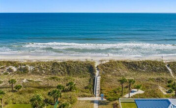 200 Walnut St in Neptune Beach, FL - Building Photo - Building Photo