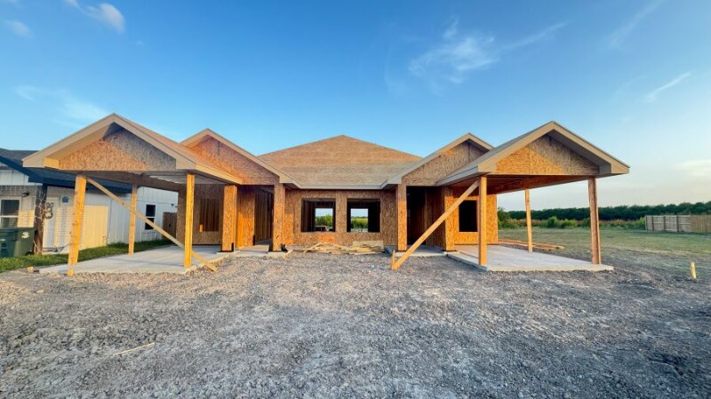 4310 Escondido Ln in Harlingen, TX - Building Photo