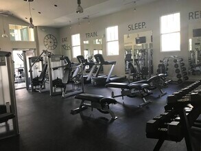 555 Pacific Grove Dr in West Palm Beach, FL - Building Photo - Building Photo