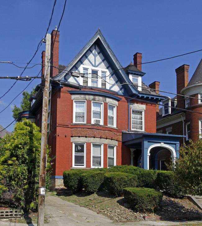 358 S Negley Ave in Pittsburgh, PA - Foto de edificio - Building Photo