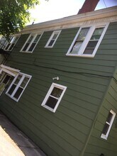 1633 Broadway, Unit Front down apt 1 front in Schenectady, NY - Building Photo - Building Photo