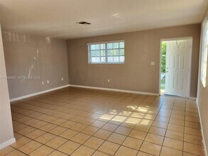 2277 SW 15th St in Miami, FL - Building Photo - Building Photo