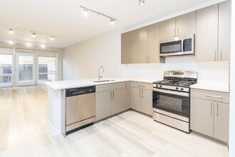 1554 N Talman Ave in Chicago, IL - Building Photo - Building Photo