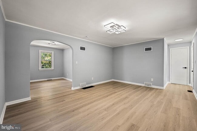 2225 Palmer Ave in Bristol, PA - Building Photo - Building Photo