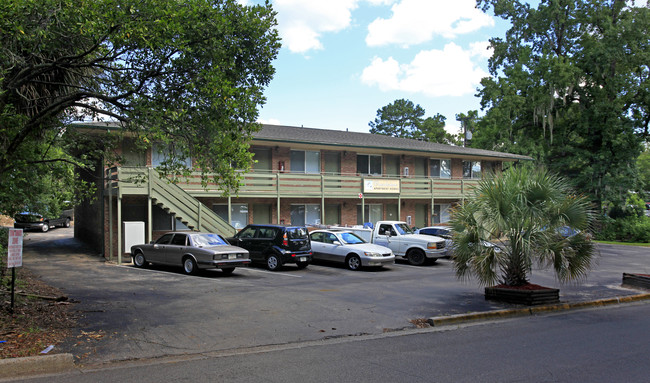 Crestview Apartment Homes in Tallahassee, FL - Building Photo - Building Photo