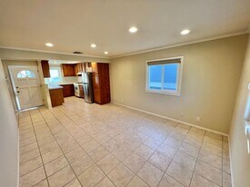 5538 E Ocean Blvd in Long Beach, CA - Building Photo