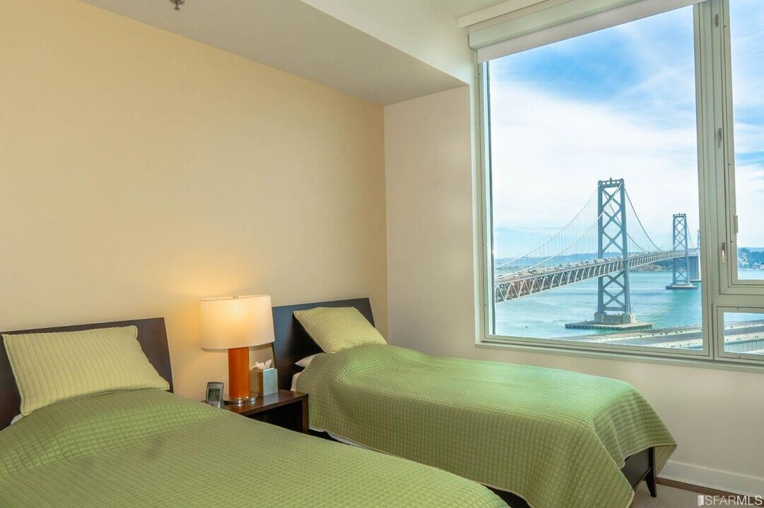 501 Beale St in San Francisco, CA - Building Photo