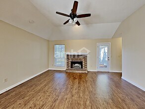 111 Cedar Bend Ct in La Vergne, TN - Building Photo - Building Photo