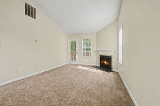 6430 Charter Way in Lithonia, GA - Building Photo - Building Photo