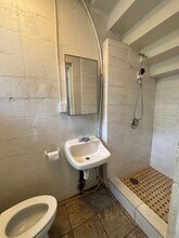 1415 Kokea St-Unit -Downstairs in Honolulu, HI - Building Photo - Building Photo