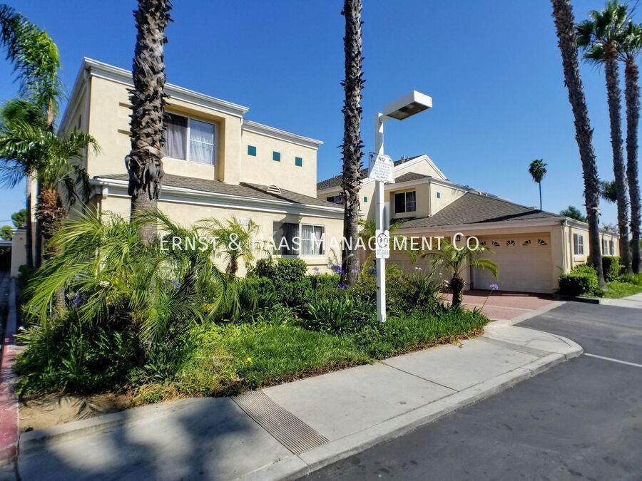 6350 E Gage Ave in Bell Gardens, CA - Building Photo