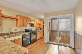 29 Fairview St in West Hartford, CT - Building Photo - Building Photo