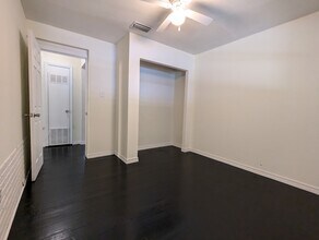 916 Shelton Beach Rd in Saraland, AL - Building Photo - Building Photo