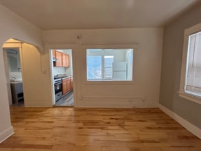 836 S Park View St in Los Angeles, CA - Building Photo - Building Photo