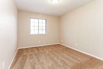 4132 Luxembourg Cir E in Indianapolis, IN - Building Photo - Building Photo