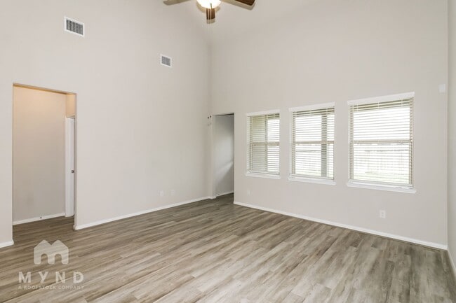 23114 Birmingham Grv Ln in Tomball, TX - Building Photo - Building Photo