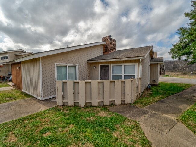 property at 13843 Turnberry Ln