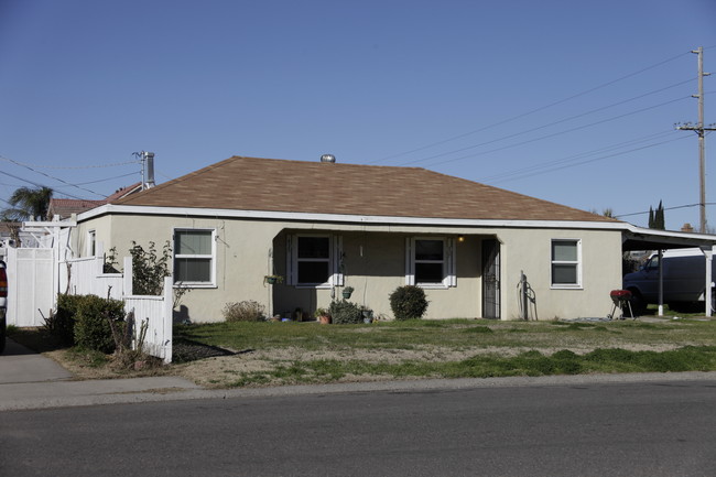 435 San Juan Dr in Modesto, CA - Building Photo - Building Photo