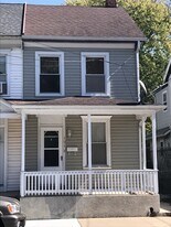 131 Porter Ave in Carlisle, PA - Building Photo