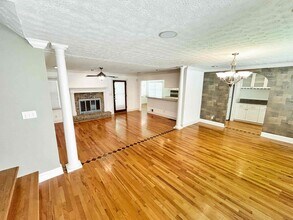 2072 McDuffie Rd in Austell, GA - Building Photo - Building Photo