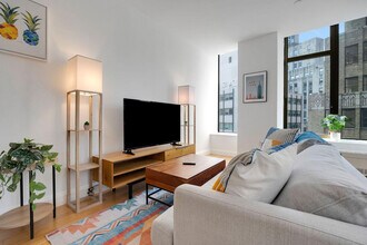 10 Hanover Square in New York, NY - Foto de edificio - Building Photo