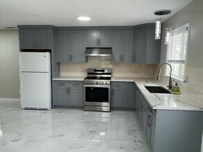 1858 S Gail Ln in Anaheim, CA - Building Photo - Building Photo