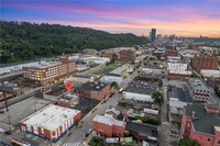 3037 Spring Way in Pittsburgh, PA - Building Photo - Building Photo