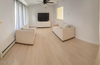 9 Brown Pl in Ocean Township, NJ - Building Photo - Building Photo