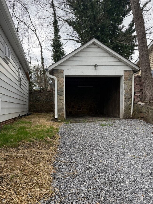 409 Eastgate Rd in Sevierville, TN - Building Photo - Building Photo