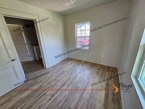 1527 SE 8th Ave in Amarillo, TX - Building Photo - Building Photo