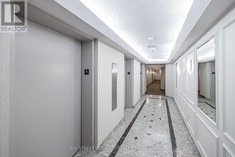 2177 Burnhamthorpe Rd W in Mississauga, ON - Building Photo - Building Photo