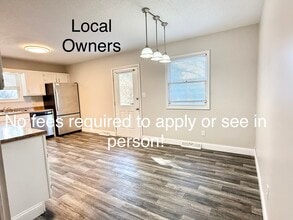 2317 Independence Ct in Jefferson City, MO - Foto de edificio - Building Photo