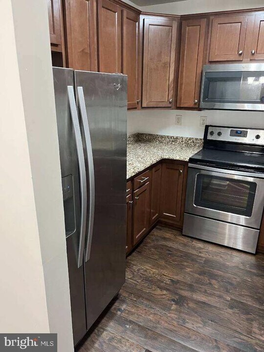 5416 Valley Green Dr in Wilmington, DE - Building Photo