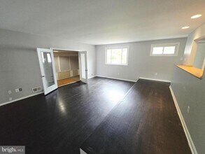 4005 Blackpool Rd in Rockville, MD - Building Photo - Building Photo