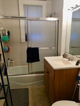 530 Cambridge St, Unit 3 in Boston, MA - Foto de edificio - Building Photo