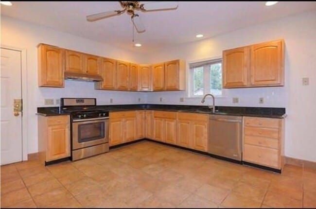 82 Medford St in Malden, MA - Building Photo - Building Photo