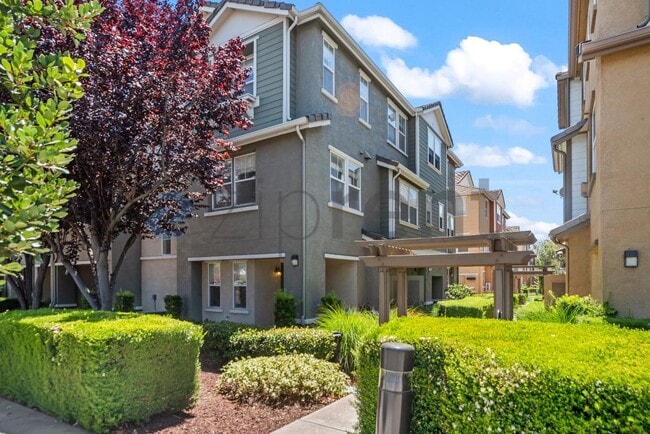 property at 657 N Capitol Ave