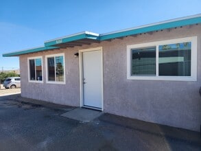 6060 Abronia Ave, Unit 6060 in Twentynine Palms, CA - Building Photo - Building Photo