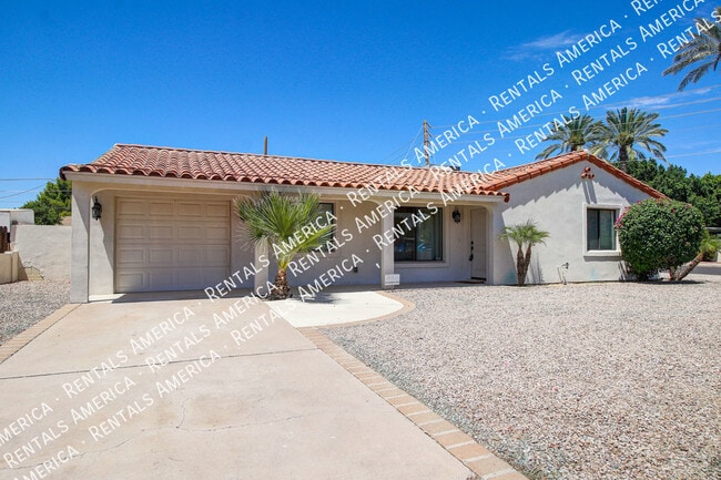property at 940 E Bethany Home Rd