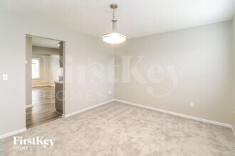 6955 Autumn Glen Dr in West Chester Township, OH - Foto de edificio - Building Photo