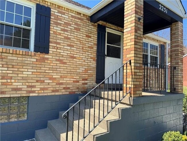 2251 Montgomery Rd in Sewickley, PA - Building Photo - Building Photo