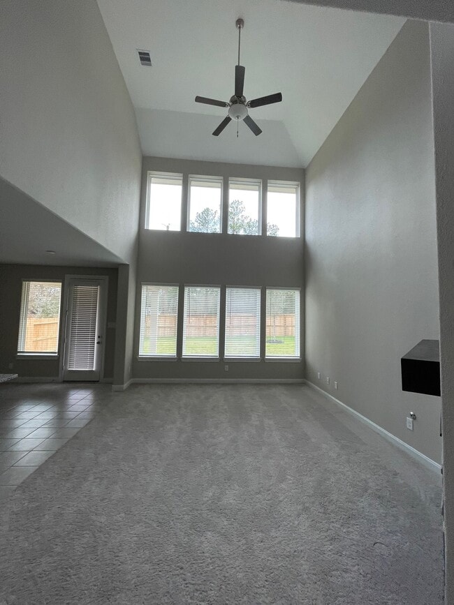 property at 2216 Gadwall Ct