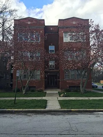 39 W 14th Pl in Chicago Heights, IL - Building Photo